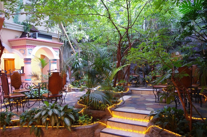 Imagen de los exteriores del Hotel Sretenskaya. Foto 11