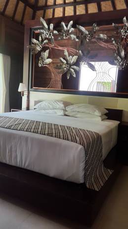 Imagen de la habitación del Hotel Sri Abi Ratu Villa. Foto 4