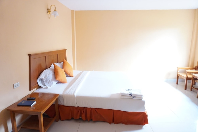 Imagen de la habitación del Hotel Sri Chumphon. Foto 7