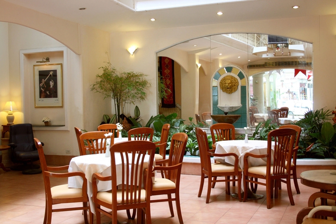 Imagen del bar/restaurante del Hotel Sri Isan. Foto 3