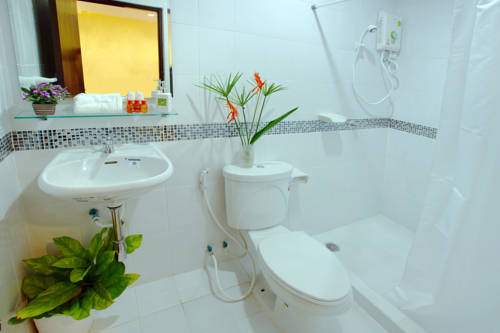 Imagen de la habitación del Hotel Sri Krungthep. Foto 13