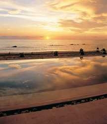 Imagen de la piscina del Hotel Sri Lanta. Foto 8