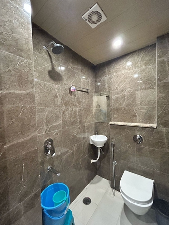 Imagen de la habitación del Hotel Sri Madhav Stay. Foto 13