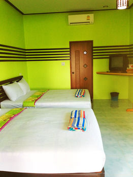 Imagen de la habitación del Hotel Sri Phairin Resort. Foto 7