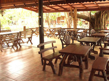 Imagen de la piscina del Hotel Sri Phairin Resort. Foto 16