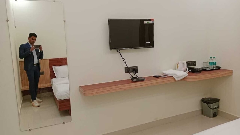 Imagen de la habitación del Hotel Sri Ram Janki Palace. Foto 12