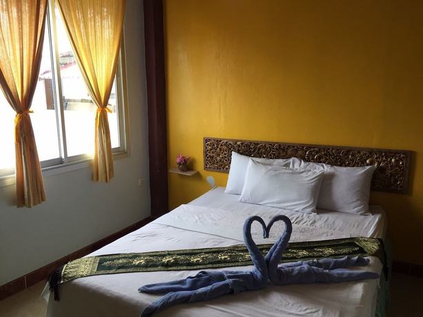Imagen de la habitación del Hotel Sri Trang. Foto 10