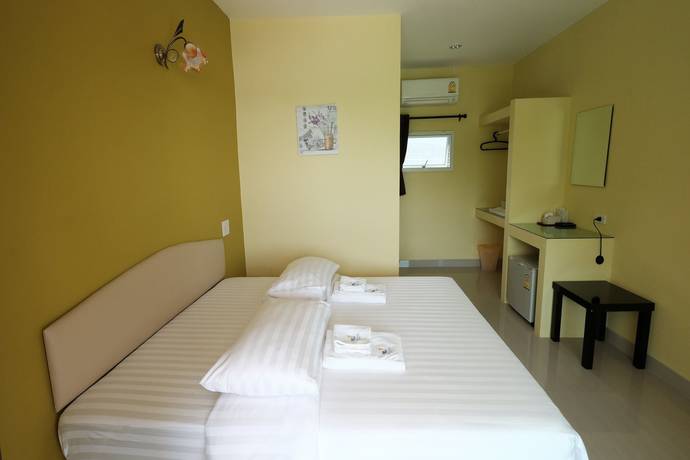 Imagen de la habitación del Hotel Srikanlaya Resort. Foto 3