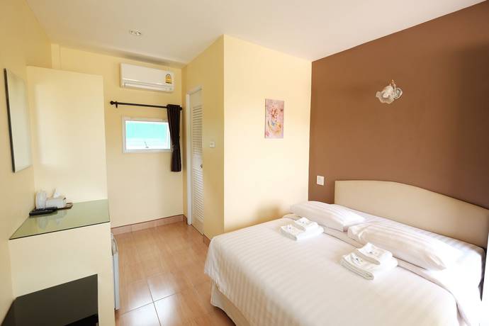 Imagen de la habitación del Hotel Srikanlaya Resort. Foto 6