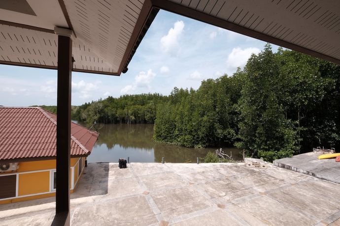 Imagen de la habitación del Hotel Srikanlaya Resort. Foto 10