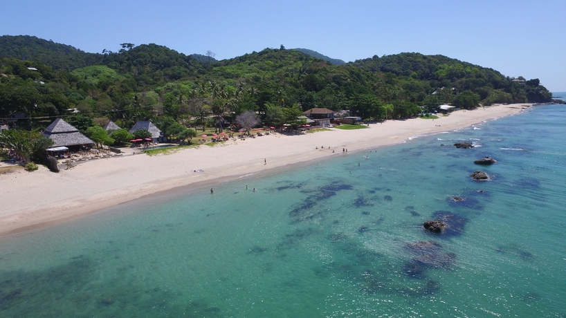 Imagen de los exteriores del Hotel Srilanta Resort and Spa. Foto 8