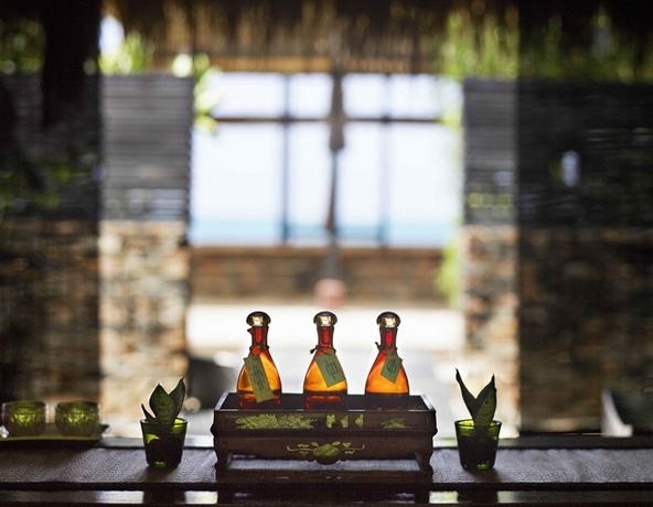 Imagen de la piscina del Hotel Srilanta Resort and Spa. Foto 13