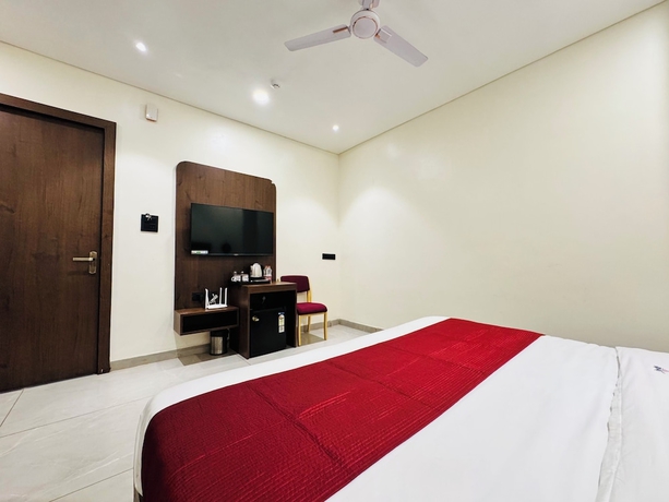 Imagen de la habitación del Hotel Srimad. Foto 3