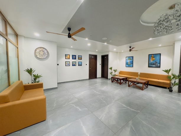 Imagen de los interiores del Hotel Srimad. Foto 12
