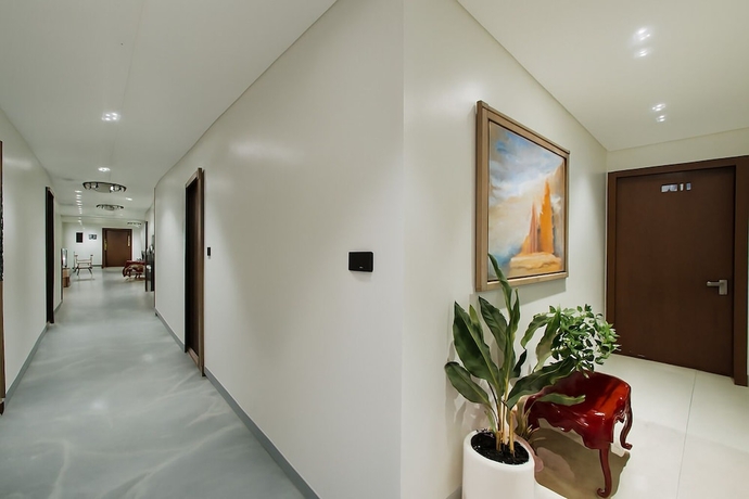 Imagen de los interiores del Hotel Srimad. Foto 13