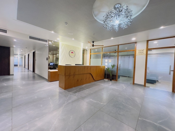 Imagen de los interiores del Hotel Srimad. Foto 14