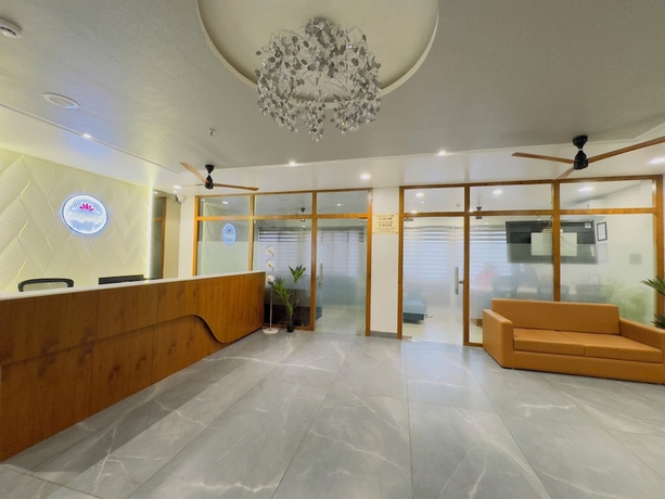 Imagen de los interiores del Hotel Srimad. Foto 15