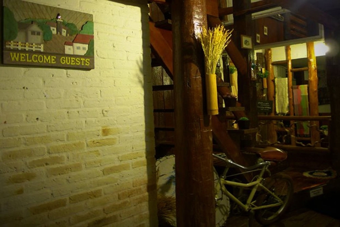 Imagen de los interiores del Hotel Srinual Lodge. Foto 16