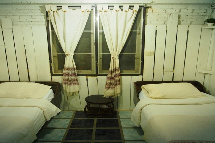 Imagen de la habitación del Hotel Srinual Lodge. Foto 6