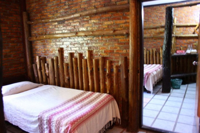 Imagen de la habitación del Hotel Srinual Lodge. Foto 7