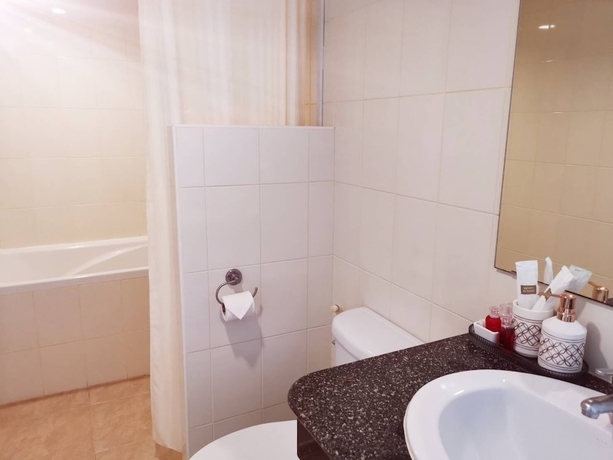 Imagen de la habitación del Hotel Sriracha Avenue. Foto 4
