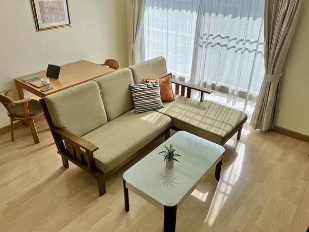 Imagen de la habitación del Hotel Sriracha Avenue. Foto 5