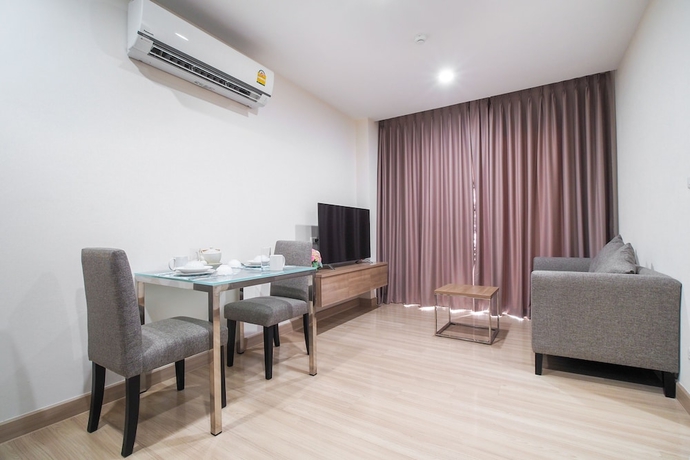 Imagen de la habitación del Hotel Sriracha Biz Residence. Foto 10