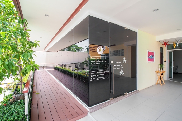 Imagen de los interiores del Hotel Sriracha Biz Residence. Foto 16