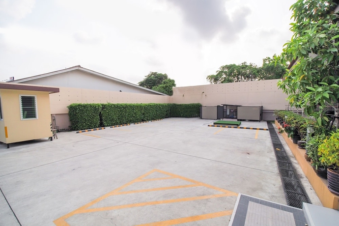 Imagen general del Hotel Sriracha Biz Residence. Foto 2