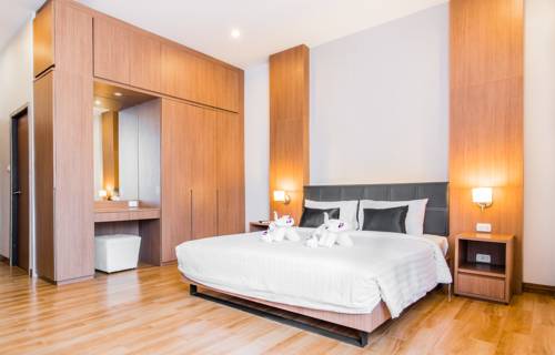 Imagen de la habitación del Hotel Sriracha Orchid. Foto 13