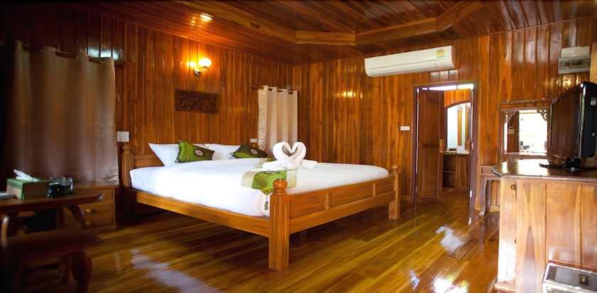 Imagen de la habitación del Hotel Srisawat Resort. Foto 2