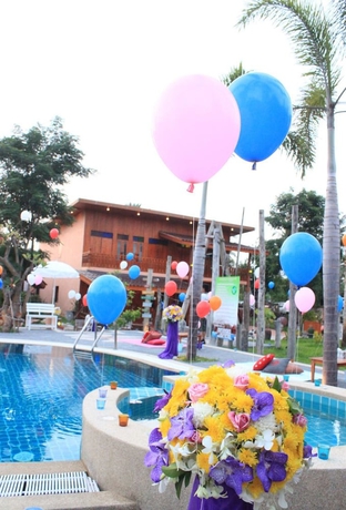 Imagen de los exteriores del Hotel Srisawat Resort. Foto 10