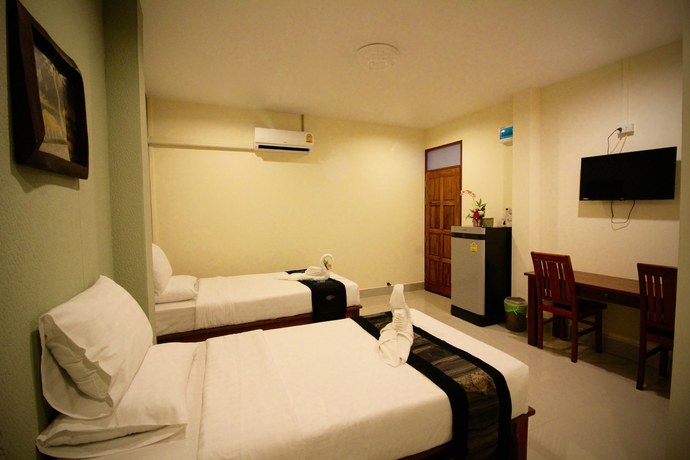 Imagen de la habitación del Hotel Srisiam Resort. Foto 7