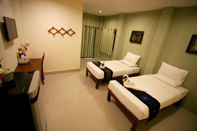 Imagen de la habitación del Hotel Srisiam Resort. Foto 9
