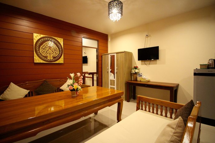 Imagen de la habitación del Hotel Srisiam Resort. Foto 13