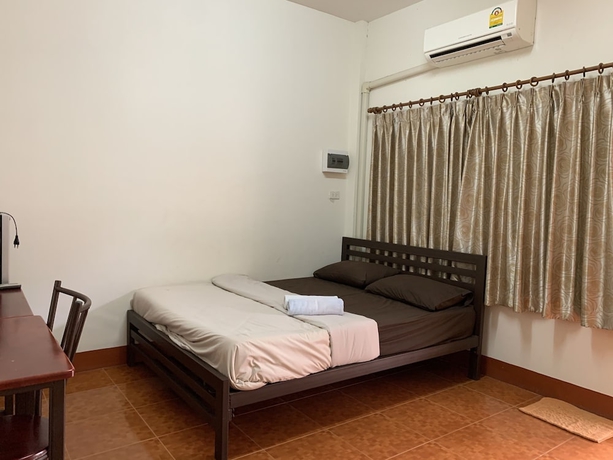 Imagen de la habitación del Hotel Srisupawadee Resort. Foto 18