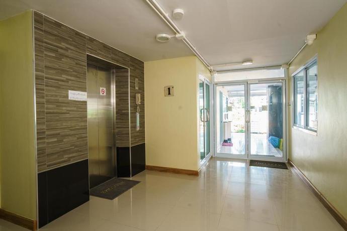 Imagen de los interiores del Hotel Sritrang Place. Foto 15