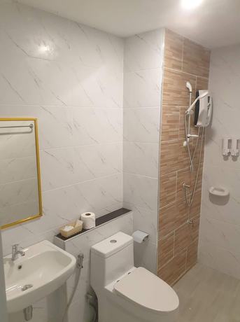 Imagen de la habitación del Hotel Sritrang Residence (SHA). Foto 8