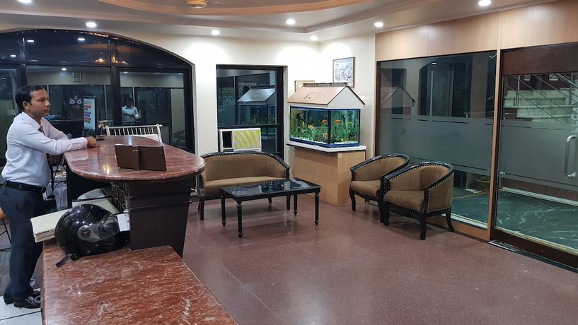 Imagen de los interiores del Hotel Sriyash Regency. Foto 18