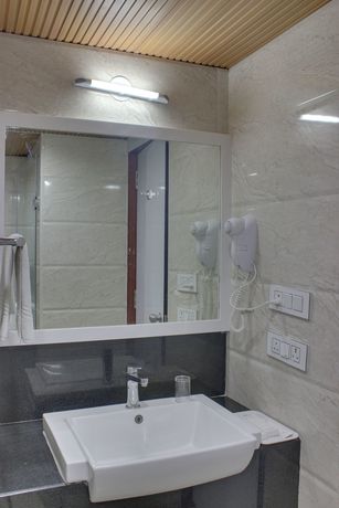 Imagen de los interiores del Hotel Srt Alpines. Foto 13