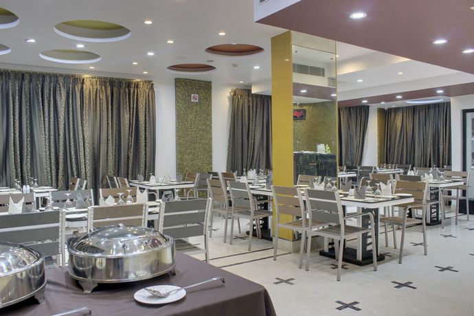 Imagen de los interiores del Hotel Srt Alpines. Foto 15