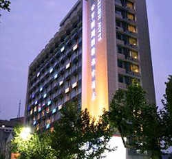 Imagen de los exteriores del Hotel Ssaw Hu Bin. Foto 6