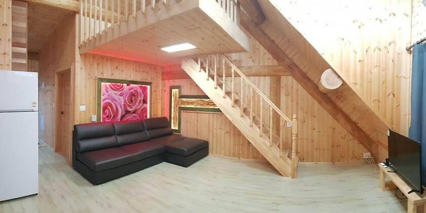 Imagen de la habitación del Hotel Sse Log Town. Foto 19