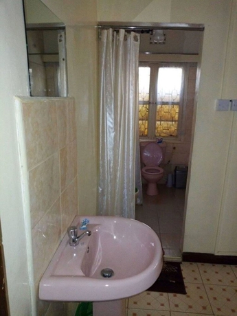 Imagen de la habitación del Hotel St. Anna Guest House. Foto 17