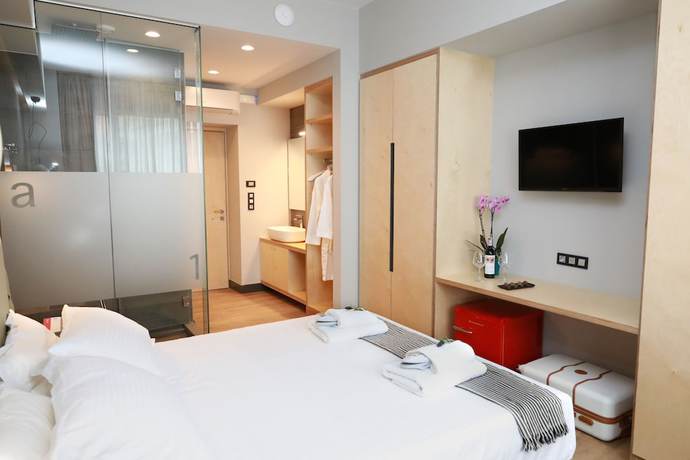 Imagen de la habitación del Hotel St. Bjur Suites. Foto 11