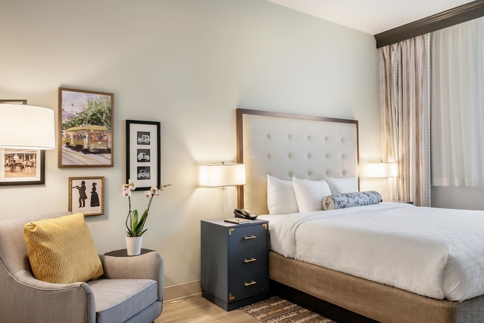 Imagen de la habitación del Hotel St Charles Coach House, Ascend Collection. Foto 7