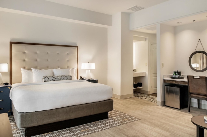 Imagen de la habitación del Hotel St Charles Coach House, Ascend Collection. Foto 11