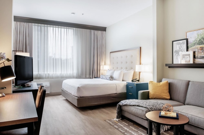 Imagen de la habitación del Hotel St Charles Coach House, Ascend Collection. Foto 13