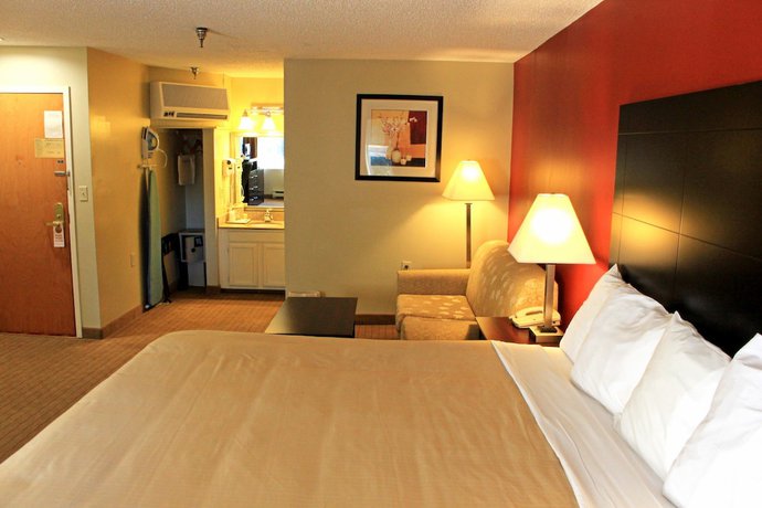 Imagen de la habitación del Hotel St. Charles. Foto 3