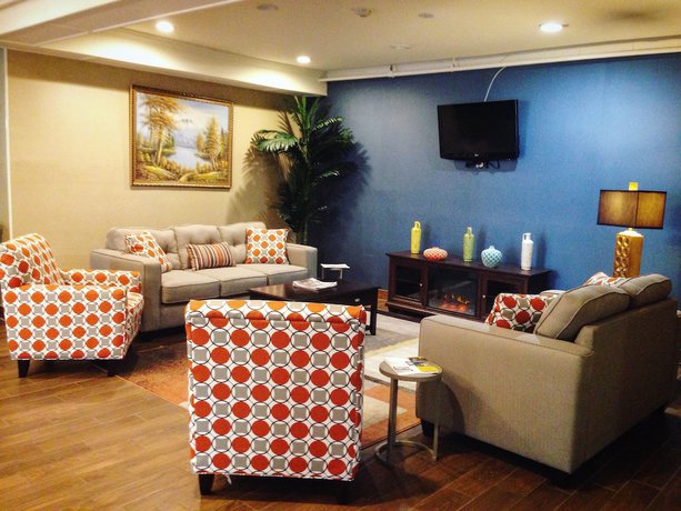 Imagen de los interiores del Hotel St. Charles. Foto 16